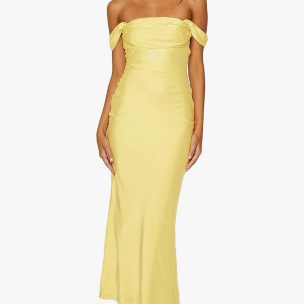 Elegant Yellow Sleeveless Dress